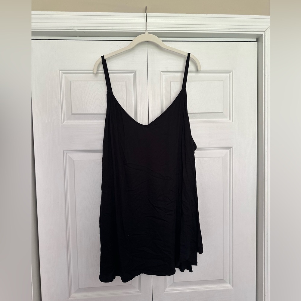 Torrid size 4 flowy tank